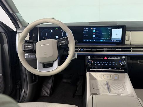 Used 2025 Hyundai Santa Fe Limited FWD image 15