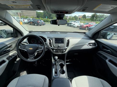 Used 2022 Chevrolet Equinox LS w/ Driver Confidence II Package AWD/4WD image 23