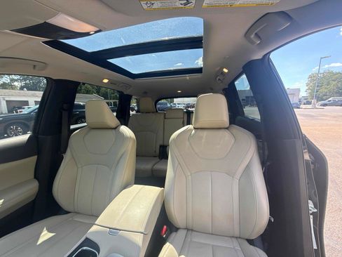 Used 2025 INFINITI QX60 Luxe w/ Lighting Package (N94) FWD image 25