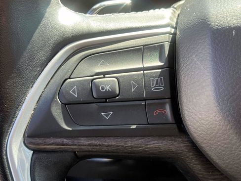 Used 2021 Jeep Grand Cherokee L Limited AWD/4WD image 20