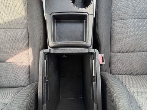 Used 2017 Toyota Camry LE FWD image 23