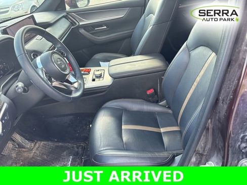Certified 2024 MAZDA CX-90 3.3 Turbo w/ Premium Plus Pkg image 5