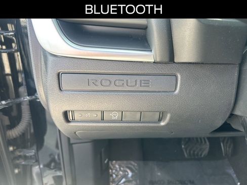 Used 2023 Nissan Rogue S AWD/4WD image 13