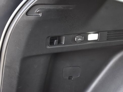 Used 2025 Honda CR-V EX-L image 19