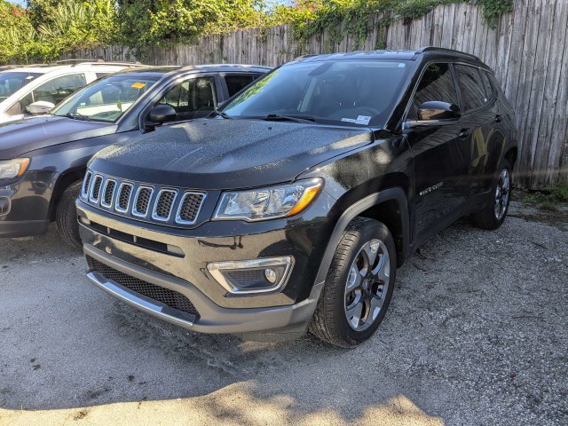 Used 2018 Jeep Compass Limited AWD/4WD image 4