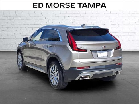 Used 2023 Cadillac XT4 Premium Luxury FWD image 3