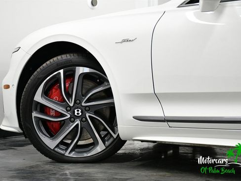Used 2025 Bentley Continental GT Speed image 14