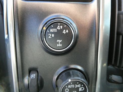 Used 2014 Chevrolet Silverado 1500 LTZ image 24