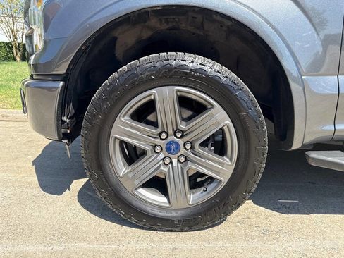 Used 2016 Ford F150 XLT w/ Equipment Group 302A Luxury image 9