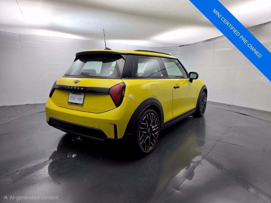 Used 2025 MINI Cooper S FWD image 6