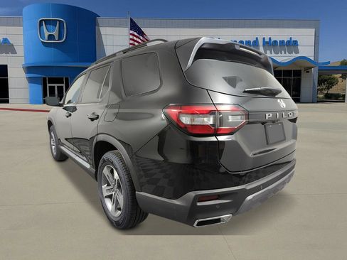 New 2026 Honda Pilot EX-L image 2