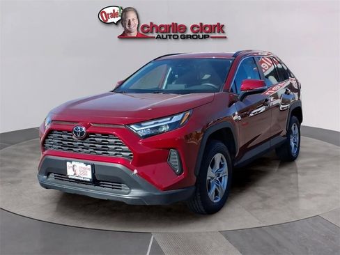 Used 2025 Toyota RAV4 XLE image 1