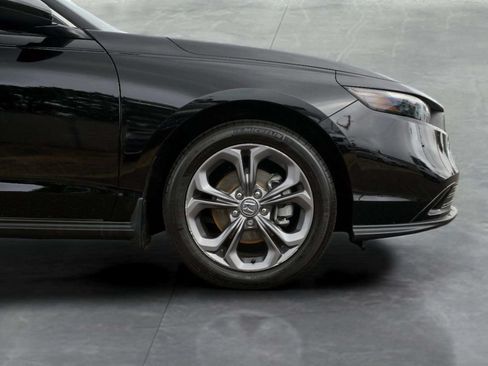 Used 2024 Honda Accord EX image 9