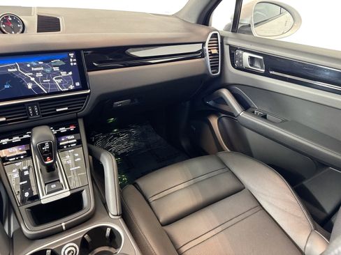 Certified 2022 Porsche Cayenne image 22