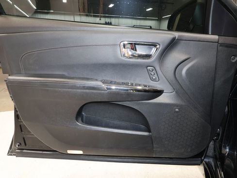 Used 2016 Toyota Avalon Limited w/ Toyota Safety Sense Package FWD image 14