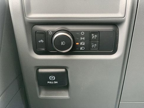 Used 2022 Ford F150 XLT w/ Equipment Group 301A Mid AWD/4WD image 16