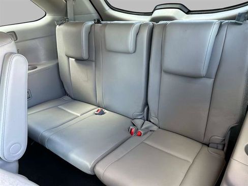 Used 2019 Toyota Highlander XLE image 11