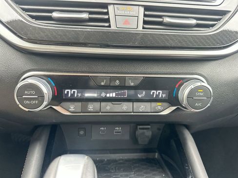 Used 2024 Nissan Altima 2.0 SR image 22