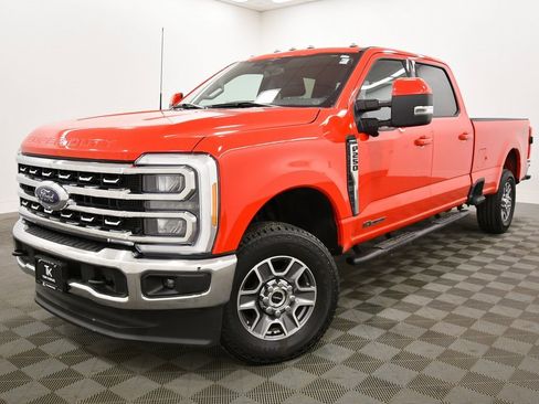 Used 2023 Ford F250 Lariat image 2
