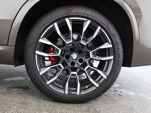 Used 2024 BMW X5 xDrive40i w/ M Sport Package image 9