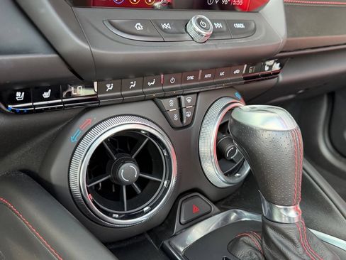 Used 2022 Chevrolet Camaro SS RWD image 32