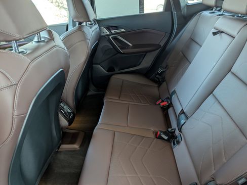 Used 2025 BMW X1 xDrive28i w/ Premium Package image 12