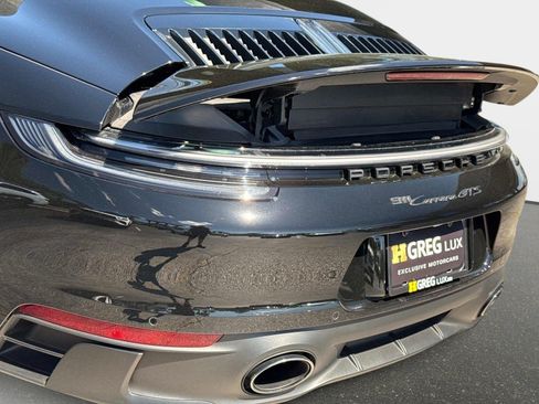 Used 2022 Porsche 911 Cabriolet image 18
