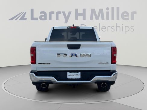 New 2026 RAM 1500 Big Horn AWD/4WD image 4