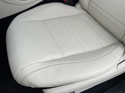 Used 2024 Mercedes-Benz GLE 450e 4MATIC image 15