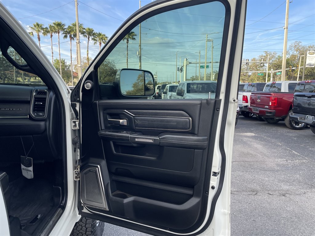 Used 2019 RAM 3500 Limited AWD/4WD image 41