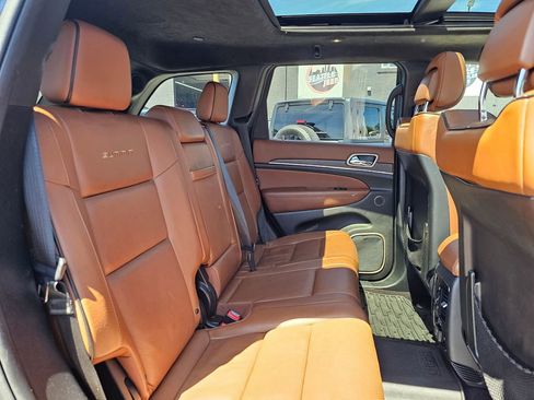 Used 2017 Jeep Grand Cherokee Summit w/ Platinum Series Group AWD/4WD image 13