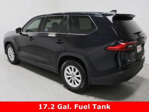 Used 2024 Toyota Grand Highlander XLE image 9