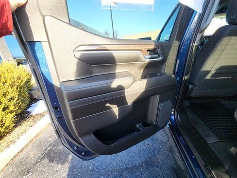 Used 2023 Chevrolet Silverado 1500 LT image 17