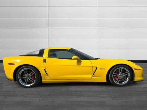 Used 2007 Chevrolet Corvette Z06 w/ Preferred Equipment Group image 2