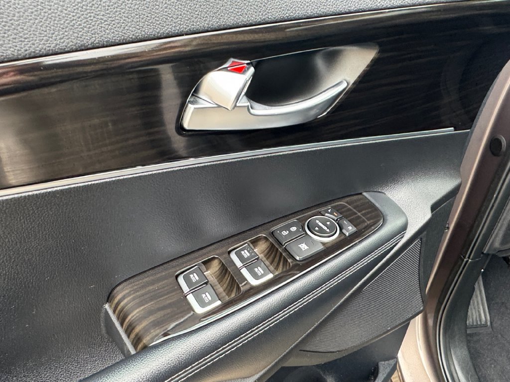 Used 2019 Kia Sorento S AWD/4WD image 18