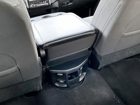 Used 2024 RAM 2500 Big Horn w/ Sport Appearance Package image 35