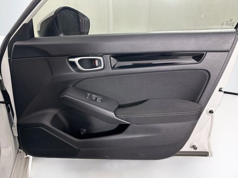 Used 2022 Honda Civic EX image 31