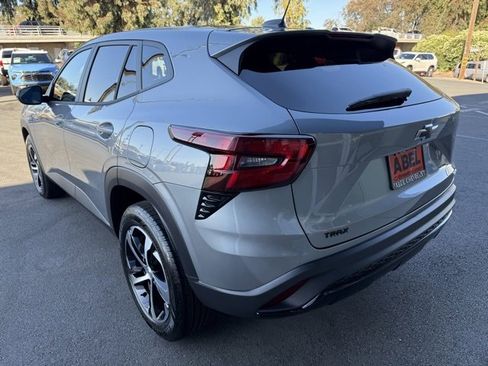 New 2025 Chevrolet Trax RS w/ Driver Confidence Package image 6
