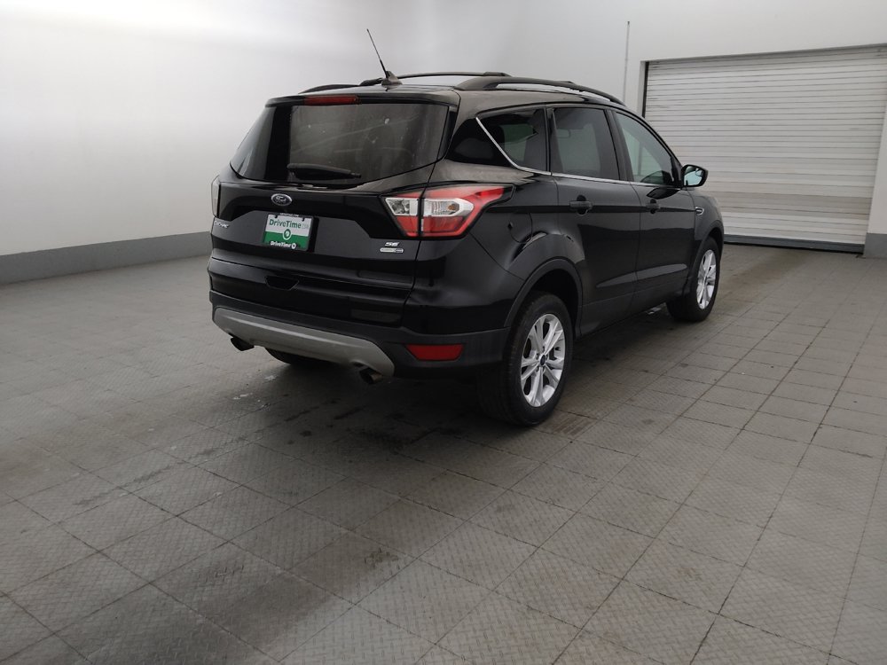 Used 2018 Ford Escape SE w/ SE Sync 3 Package AWD/4WD image 9