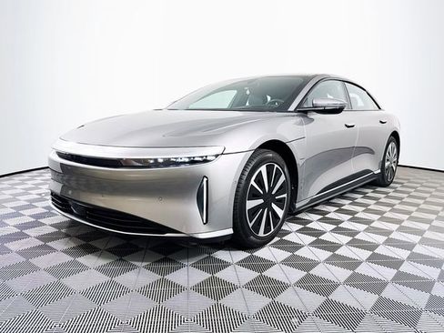 Used 2024 Lucid Air Pure RWD image 2