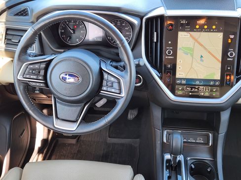 Used 2023 Subaru Ascent Limited w/ Technology Package image 29