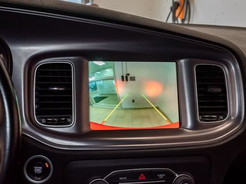 Used 2023 Dodge Charger SXT RWD image 14