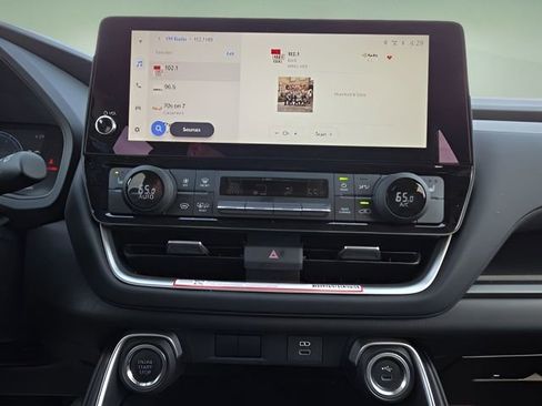 Used 2026 Toyota Grand Highlander XLE image 28