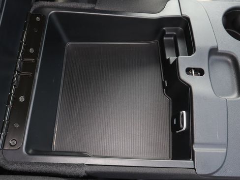 Used 2024 RAM 2500 Big Horn image 29