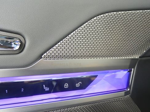 Certified 2024 BMW 740i xDrive image 9