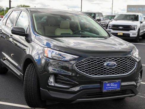 Certified 2023 Ford Edge SEL w/ Convenience Package AWD/4WD image 4
