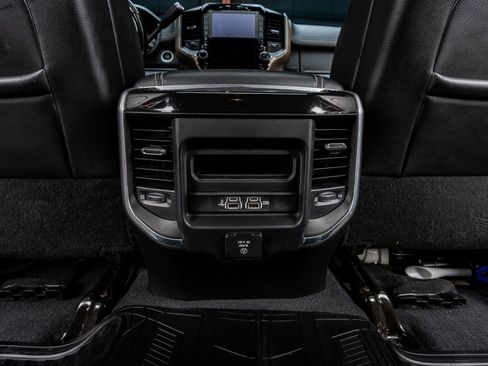 Used 2019 RAM 2500 Laramie w/ Night Edition AWD/4WD image 33