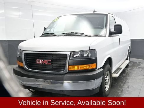 Used 2025 GMC Savana 2500 w/ Driver Convenience Package RWD image 2