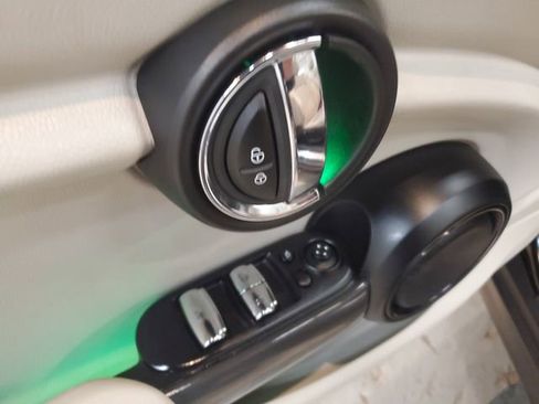 Used 2017 MINI Cooper Convertible image 19