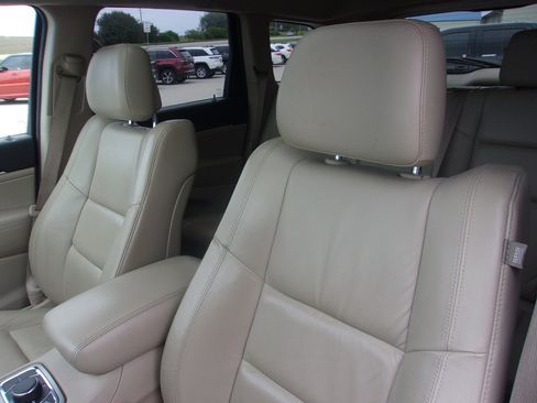 Used 2018 Jeep Grand Cherokee Limited w/ Trailer Tow Group IV AWD/4WD image 13